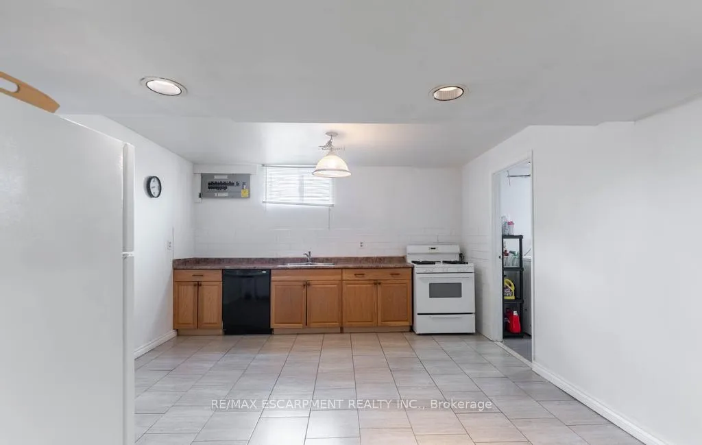 Photo 19 of 68 Nugent Drive, Hamilton, Kentley — HOMEH