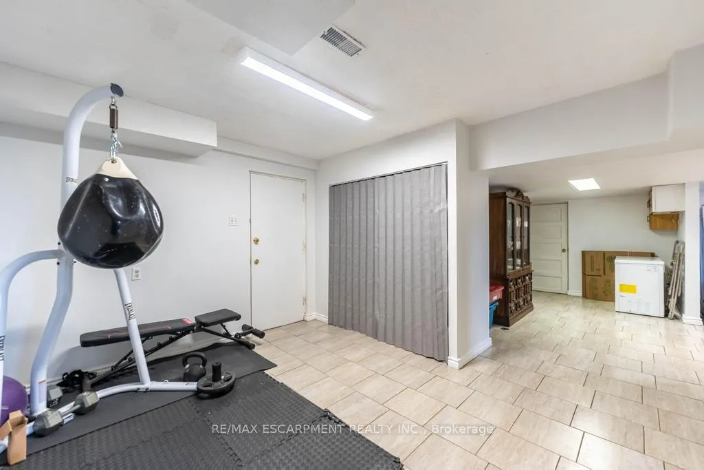 Photo 20 of 68 Nugent Drive, Hamilton, Kentley — HOMEH