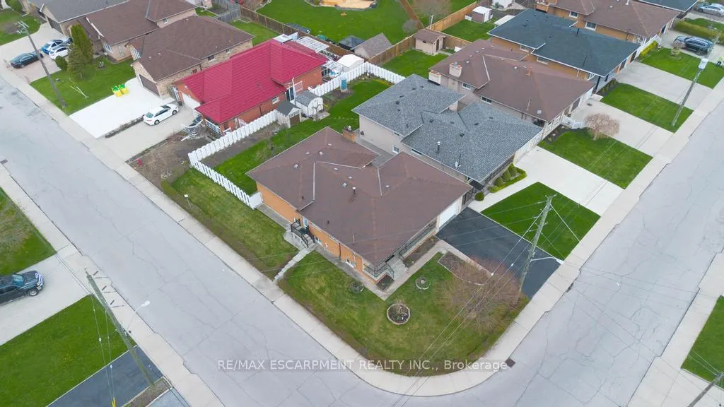 Photo 21 of 68 Nugent Drive, Hamilton, Kentley — HOMEH