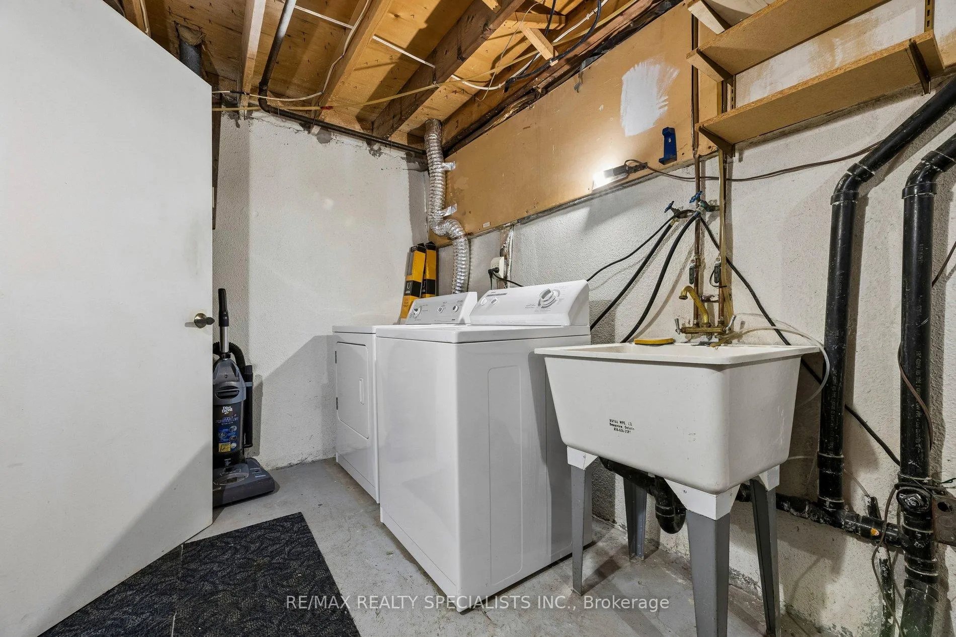 Photo 30 of Unit 72, 580 Eyer Drive, Pickering, West Shore — HOMEH