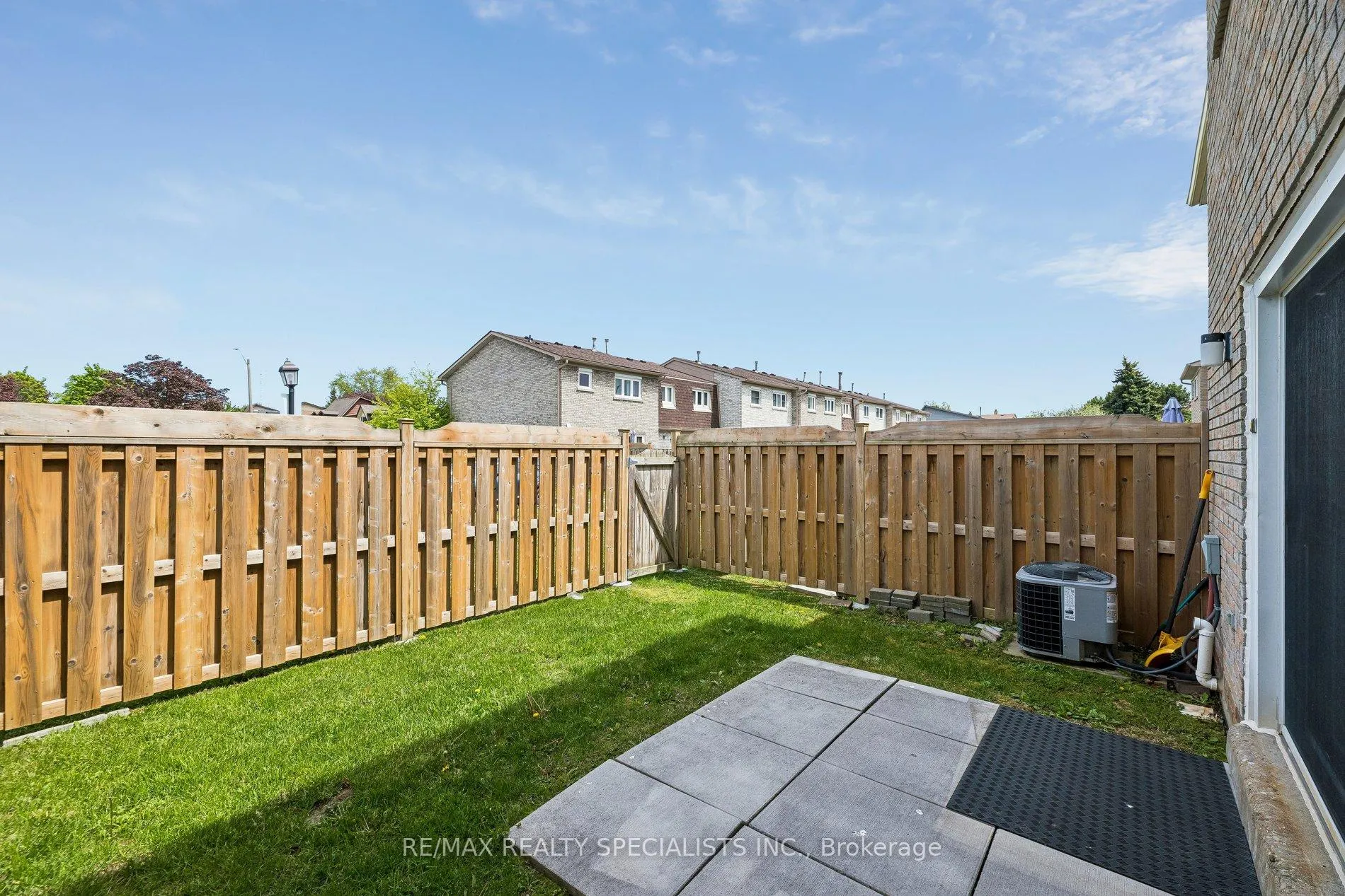 Photo 38 of Unit 72, 580 Eyer Drive, Pickering, West Shore — HOMEH