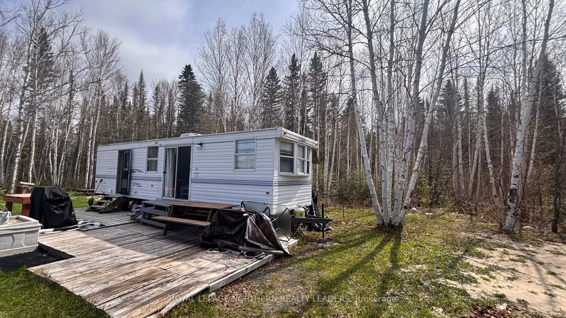 Photo 4 of 372 Spruce Avenue, Cochrane — HOMEH