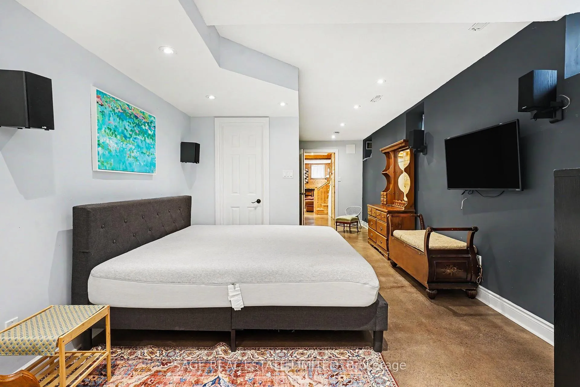Photo 13 of Unit Lower, 501 Winona Drive, Toronto, Oakwood Village — HOMEH