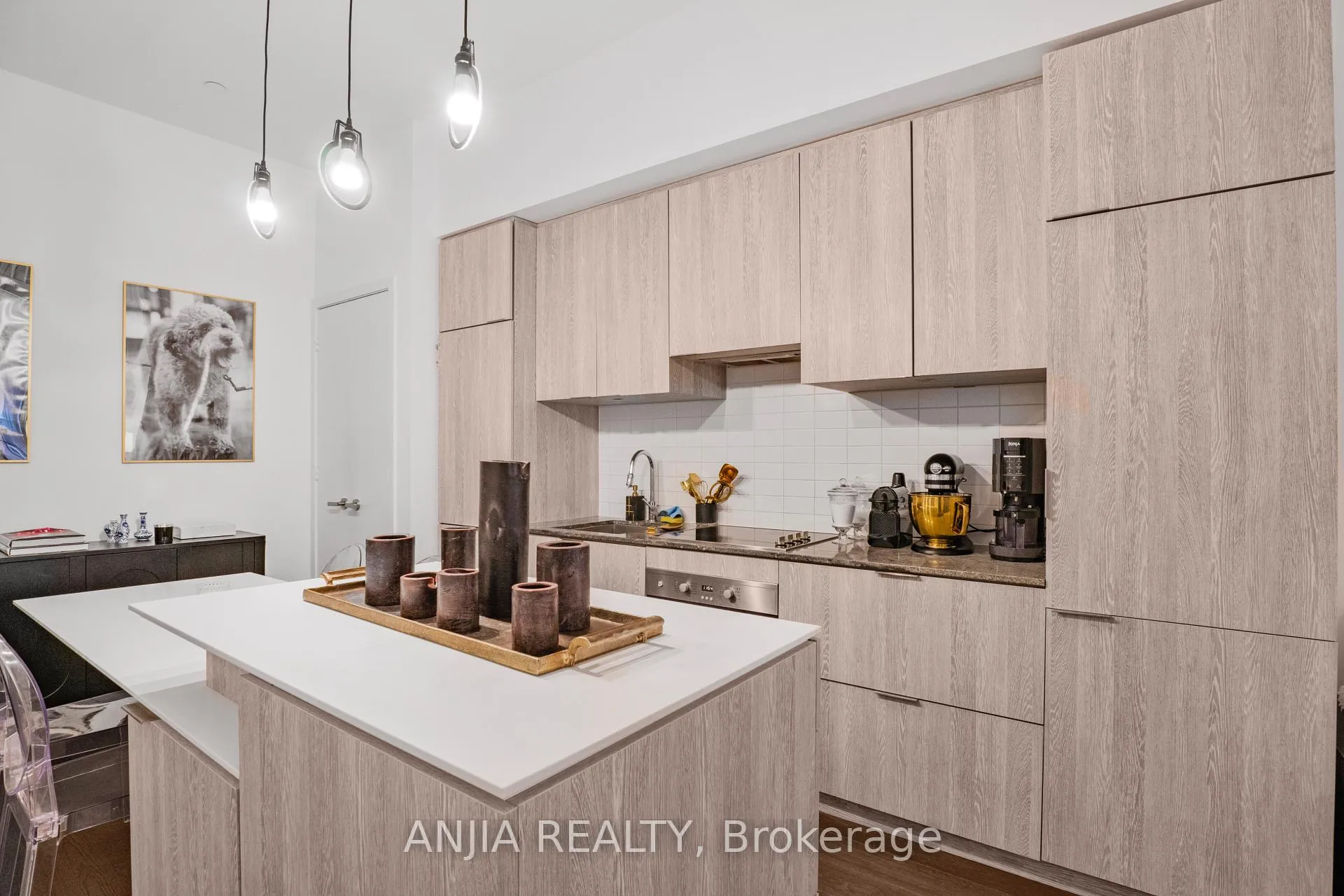 Photo 10 of Unit 414, 5 St Joseph Street, Toronto, Bay Street Corridor — HOMEH
