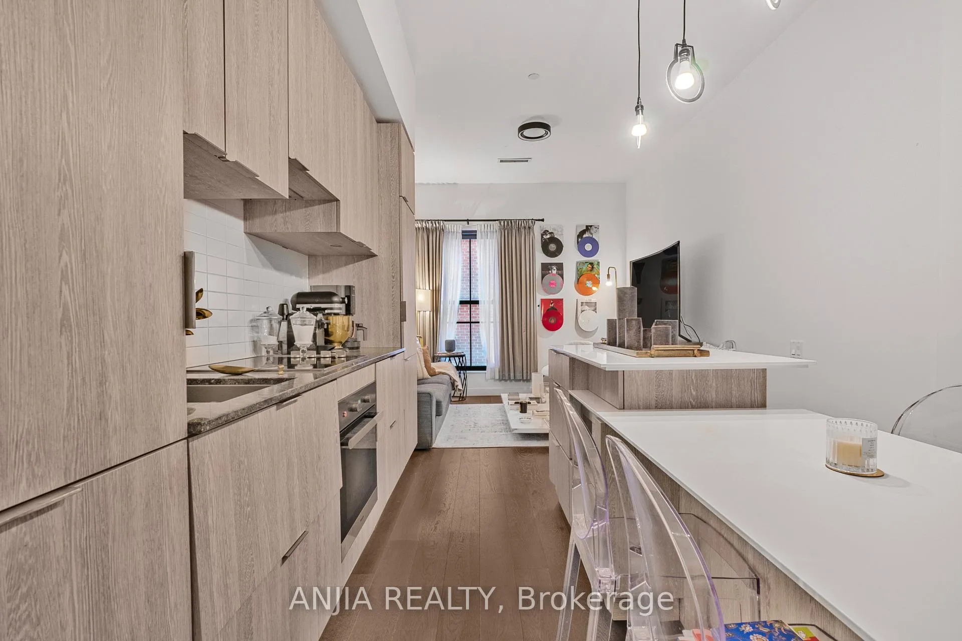Photo 11 of Unit 414, 5 St Joseph Street, Toronto, Bay Street Corridor — HOMEH
