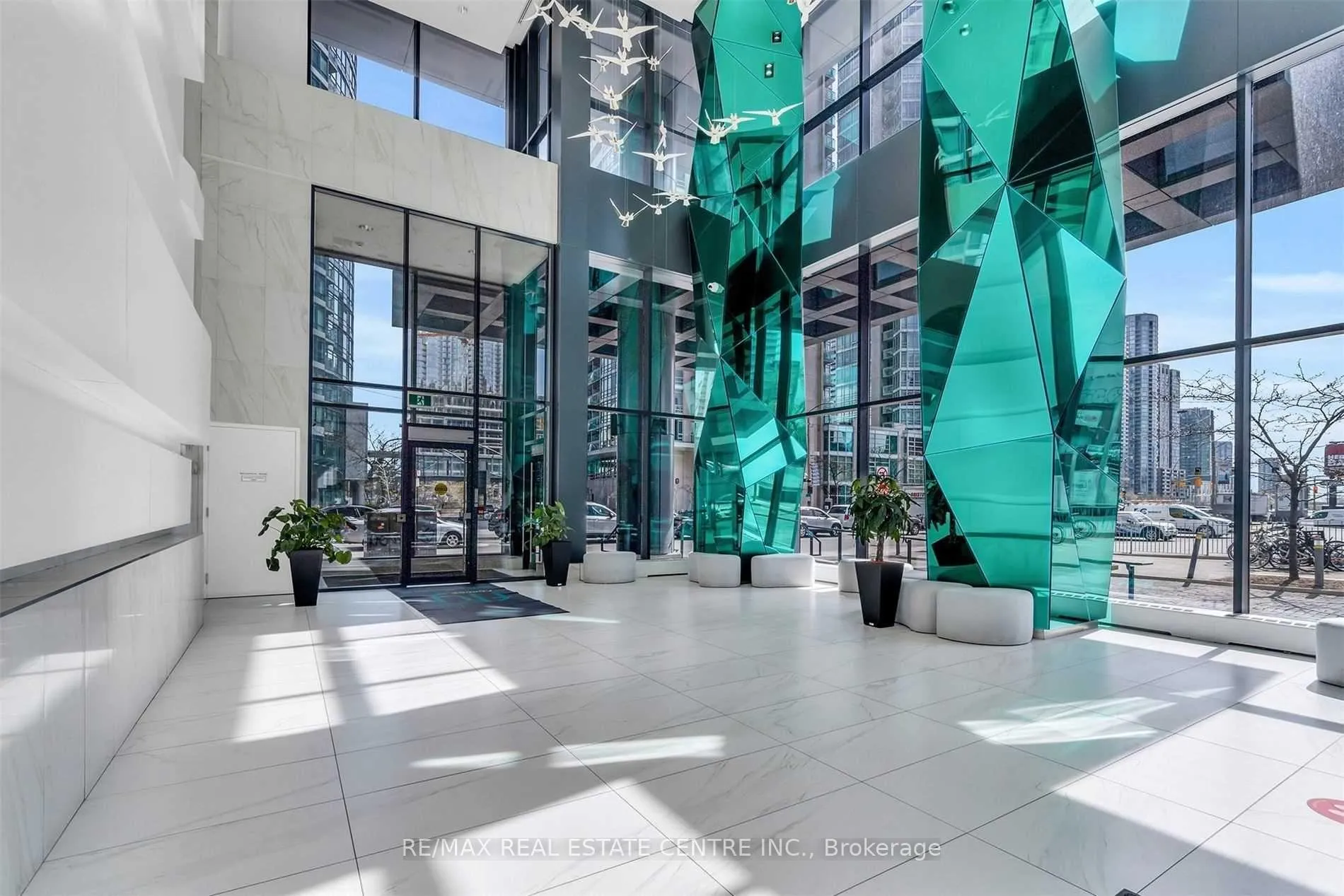 Photo 5 of Unit 1413, 352 Front Street W, Toronto, Waterfront Communities — HOMEH