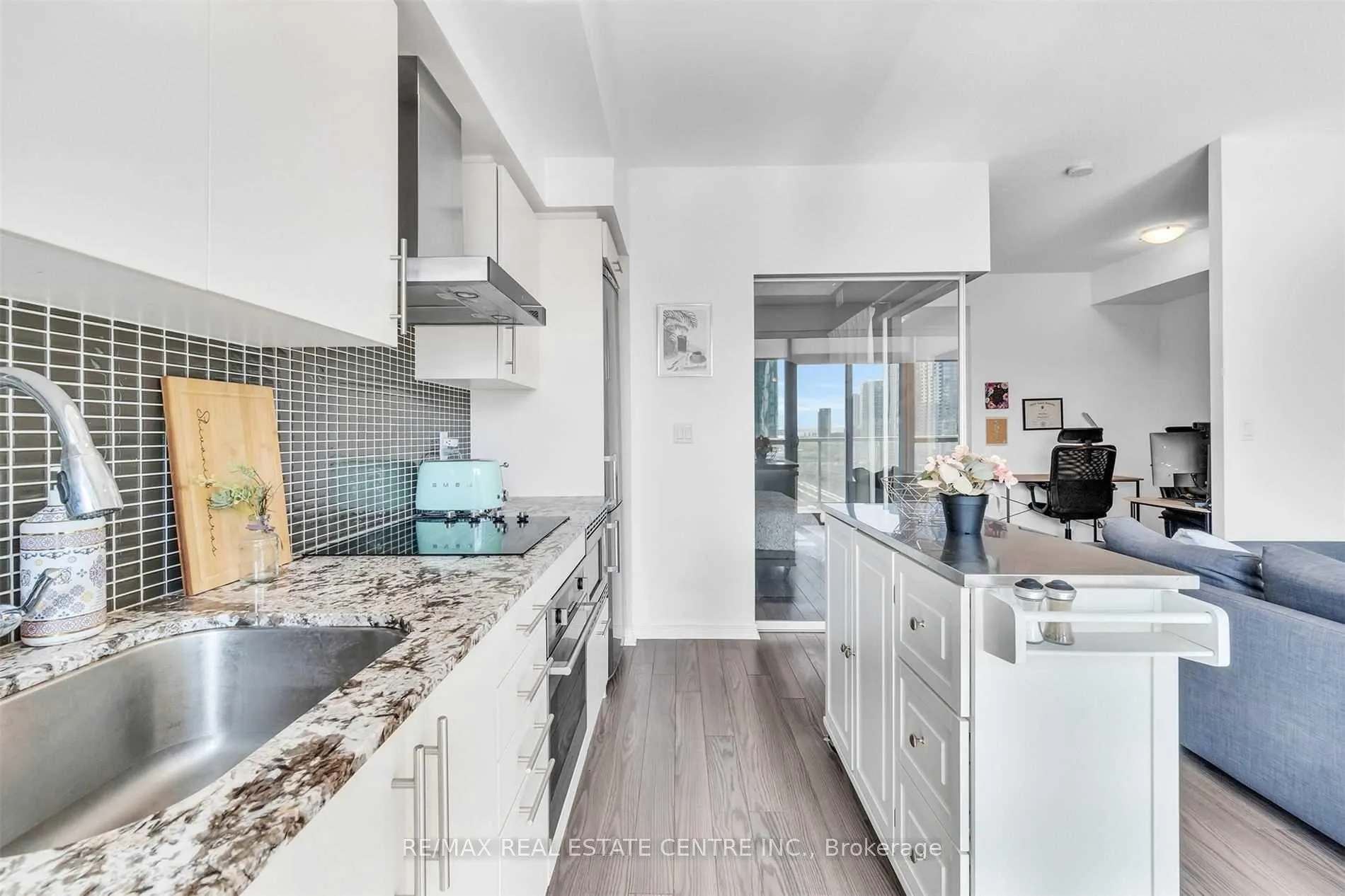 Photo 14 of Unit 1413, 352 Front Street W, Toronto, Waterfront Communities — HOMEH