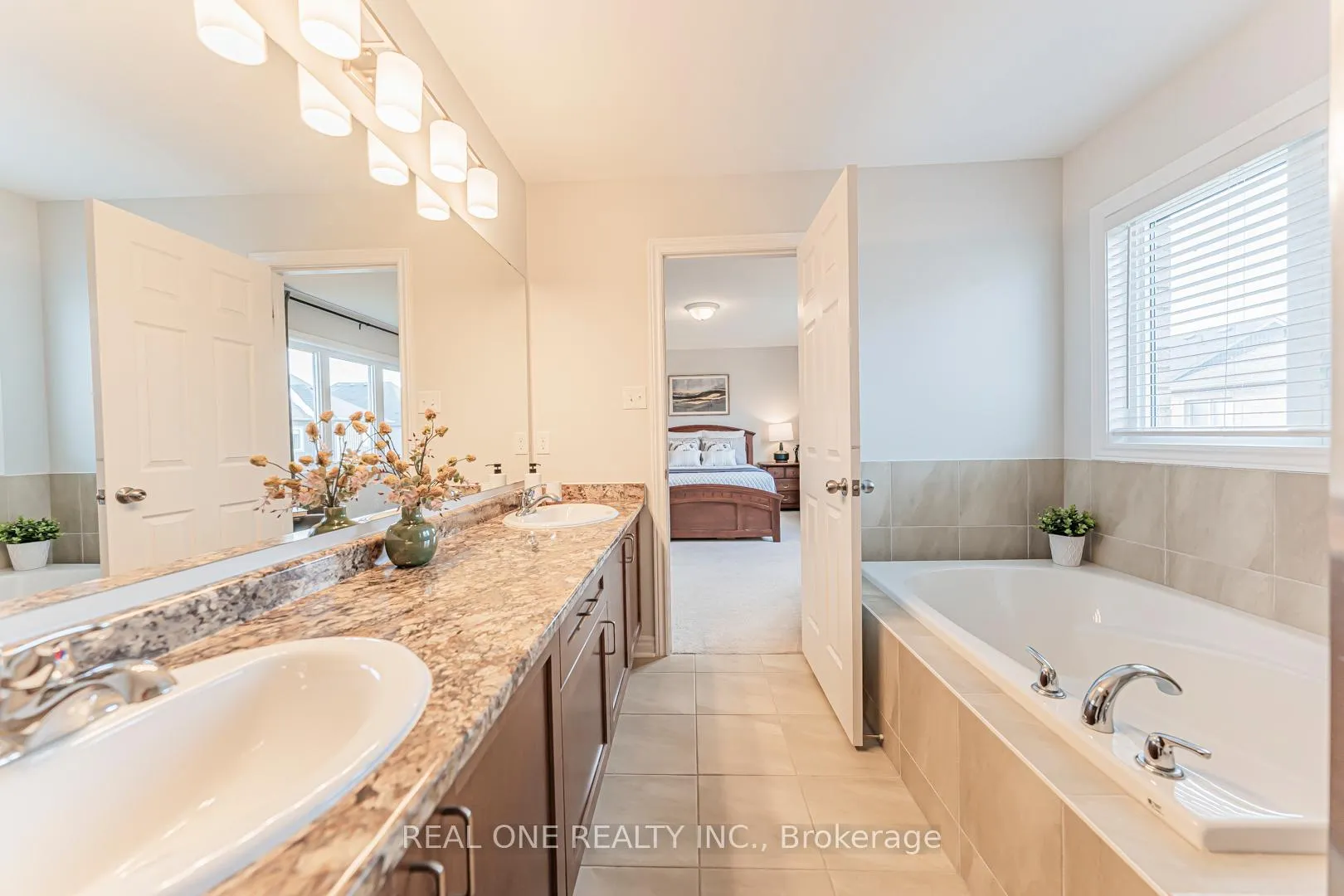 Photo 29 of 28 Kerr Street, Collingwood — HOMEH