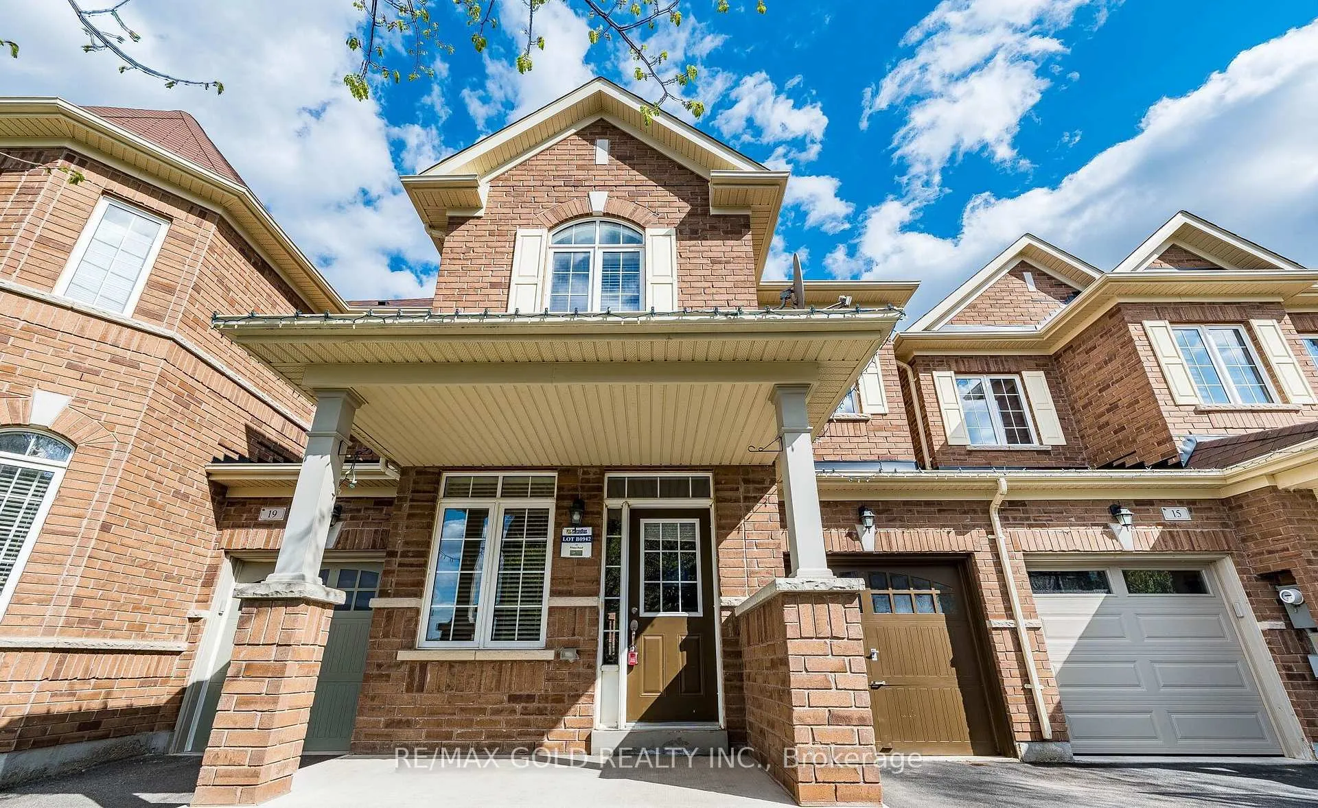 Photo 3 of 17 Primo Road, Brampton, Northwest Brampton — HOMEH