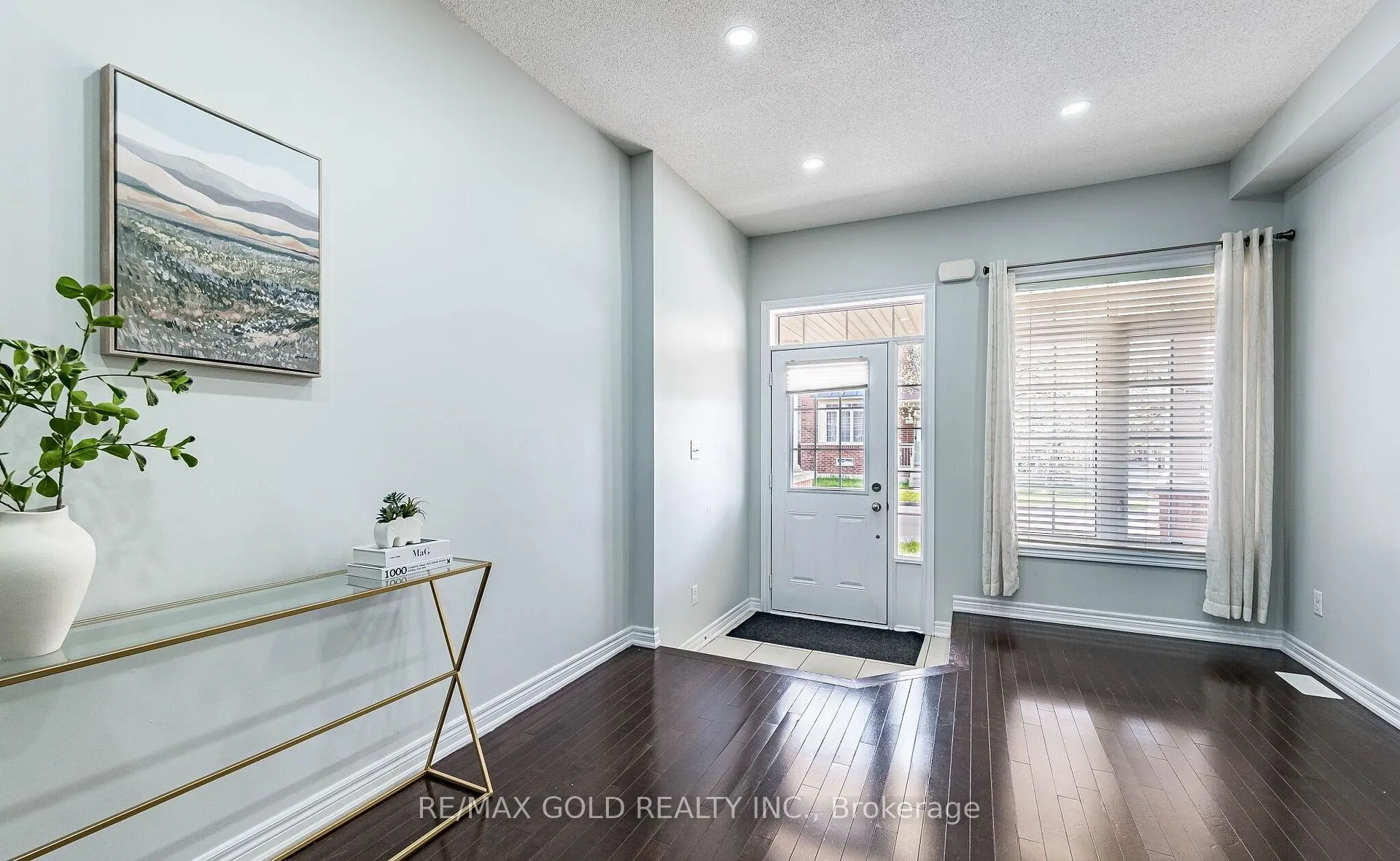 Photo 7 of 17 Primo Road, Brampton, Northwest Brampton — HOMEH