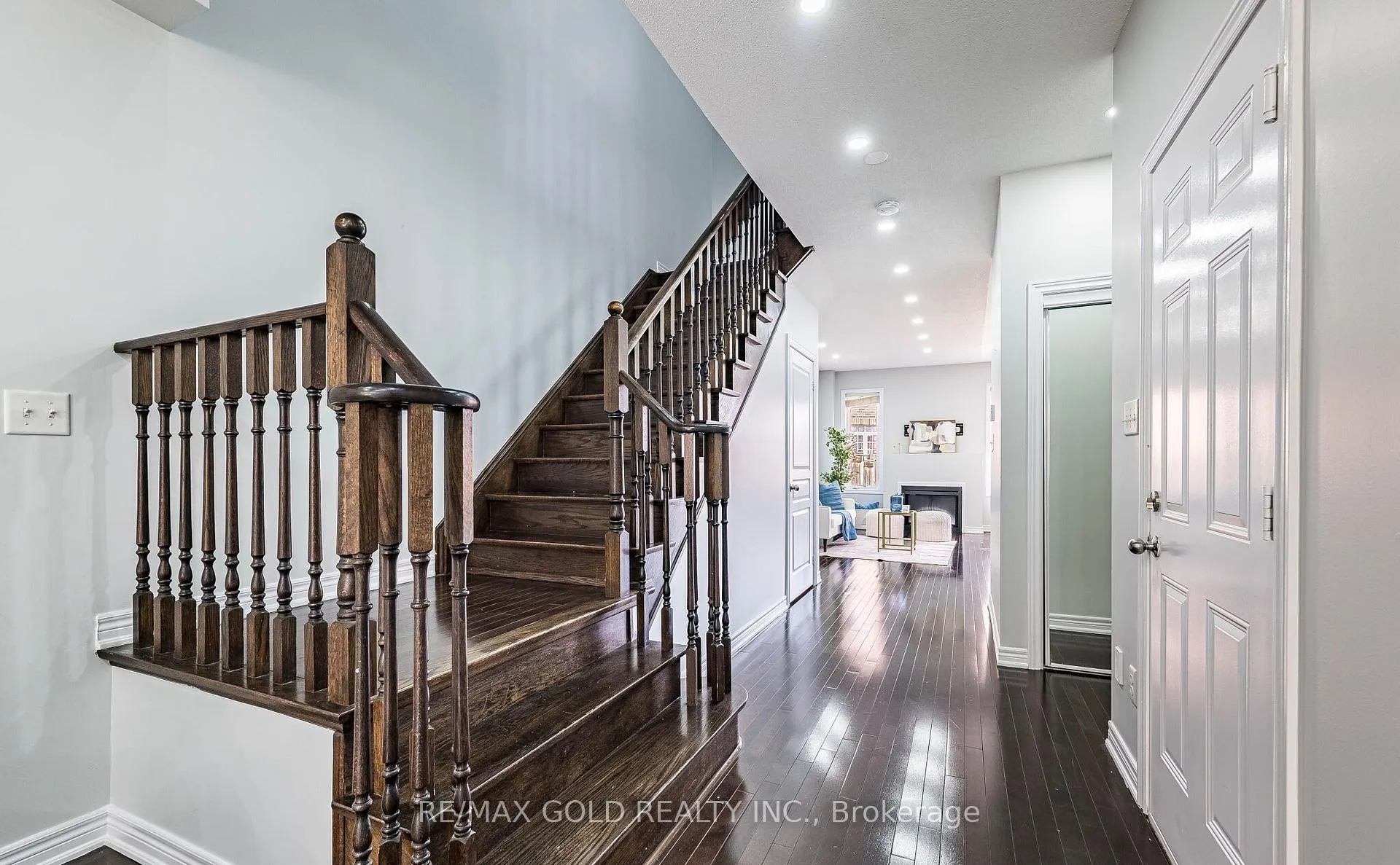 Photo 9 of 17 Primo Road, Brampton, Northwest Brampton — HOMEH