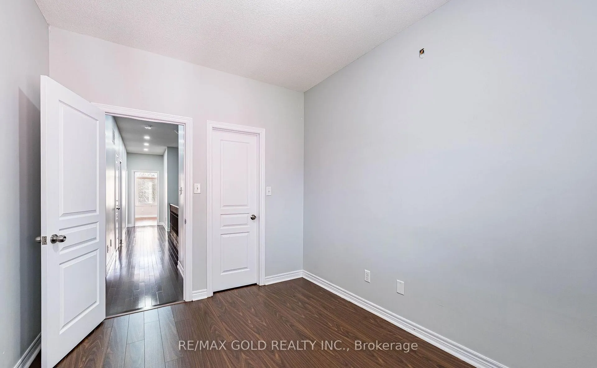 Photo 37 of 17 Primo Road, Brampton, Northwest Brampton — HOMEH