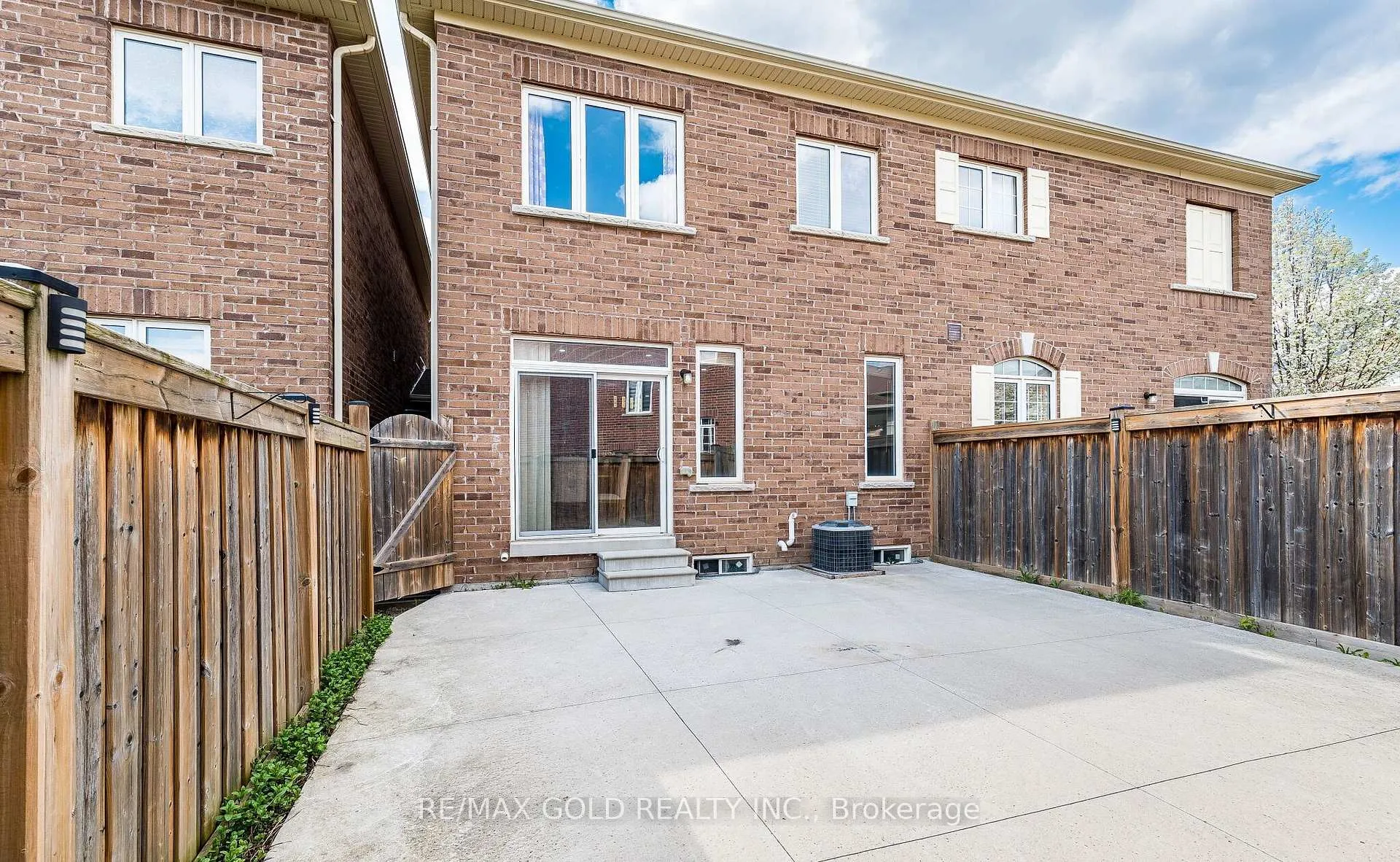 Photo 41 of 17 Primo Road, Brampton, Northwest Brampton — HOMEH