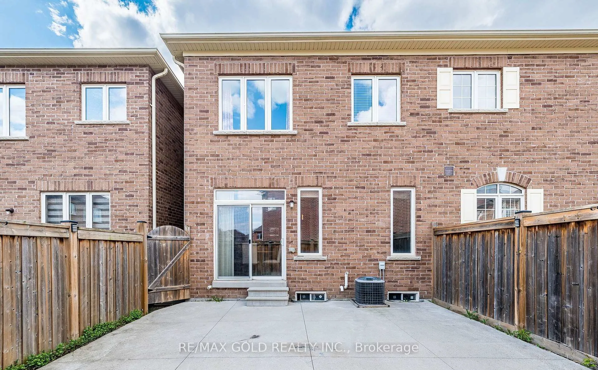 Photo 42 of 17 Primo Road, Brampton, Northwest Brampton — HOMEH