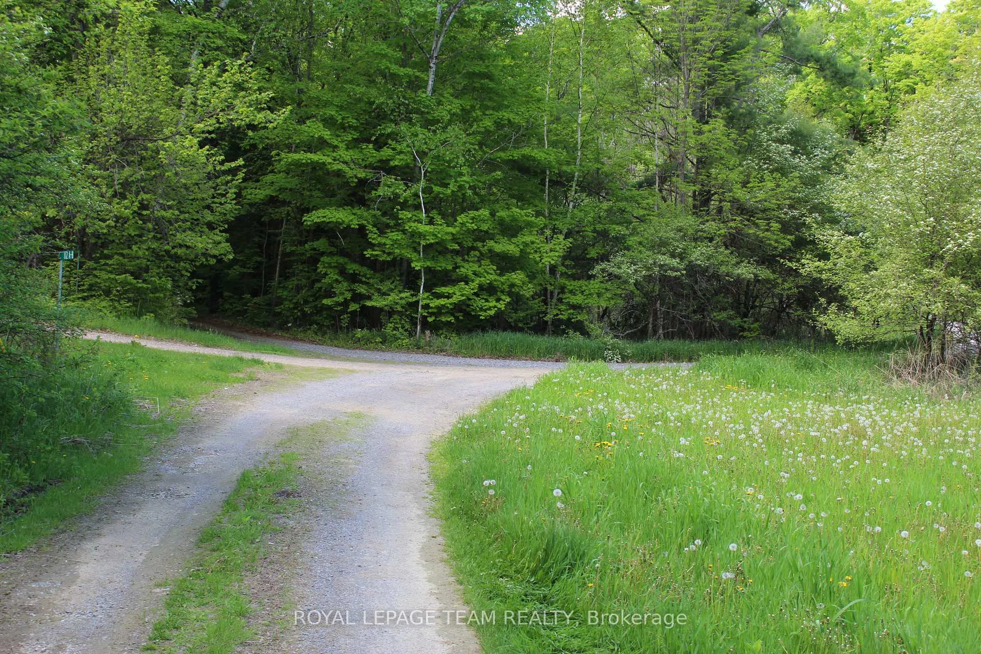 Photo 4 of 112 Mitchell Lane, McNab/Braeside, Mcnab/Braeside Twps — HOMEH