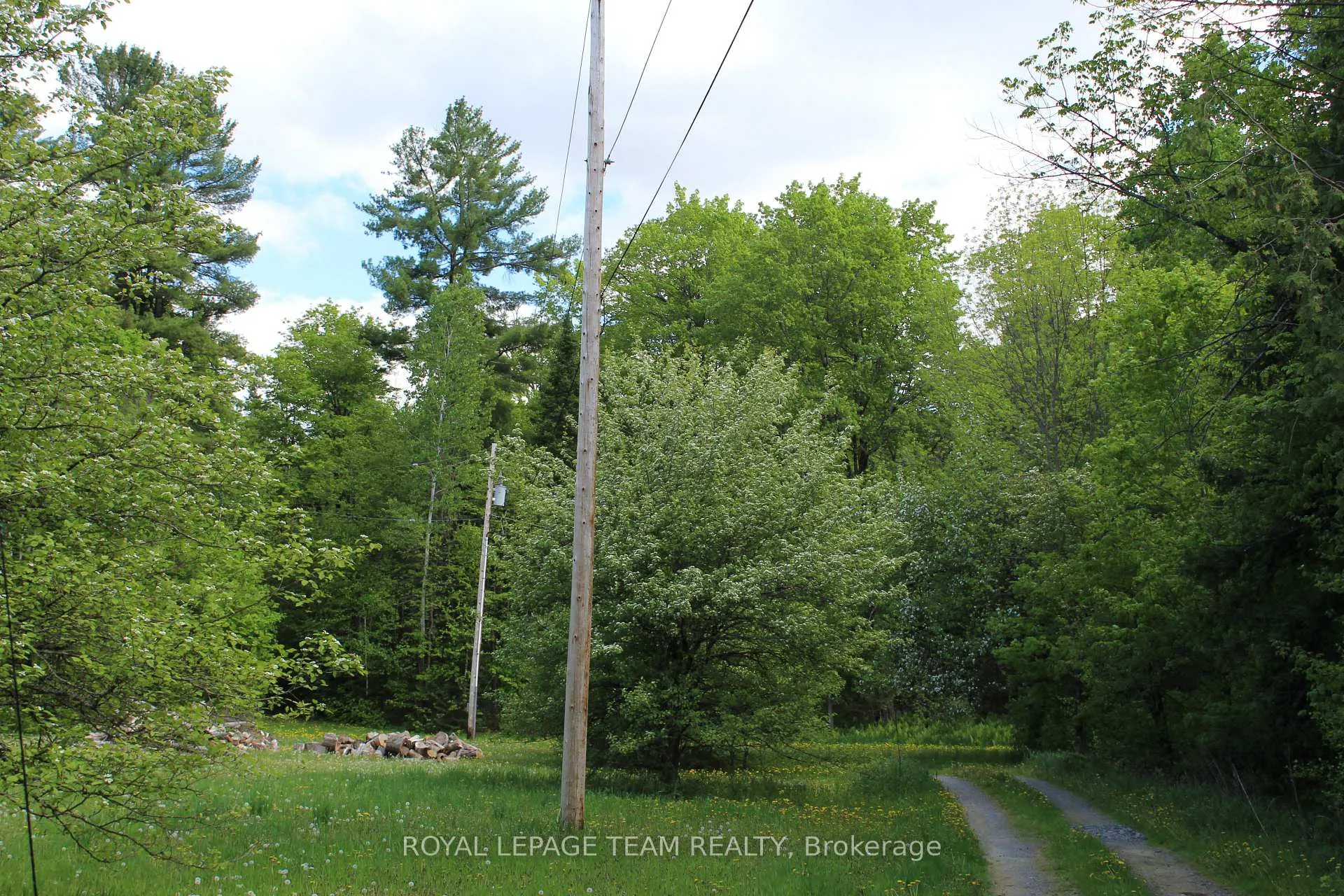 Photo 6 of 112 Mitchell Lane, McNab/Braeside, Mcnab/Braeside Twps — HOMEH