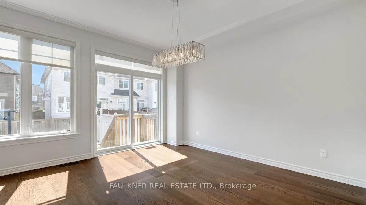 Photo 10 of 136 Manorwood Crescent, Ottawa, Blossom Park/Kemp Park/Findlay Creek — HOMEH