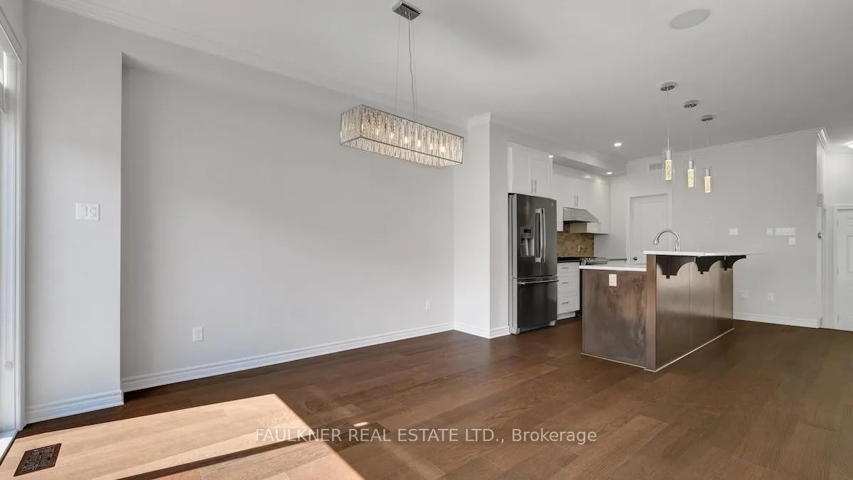 Photo 11 of 136 Manorwood Crescent, Ottawa, Blossom Park/Kemp Park/Findlay Creek — HOMEH