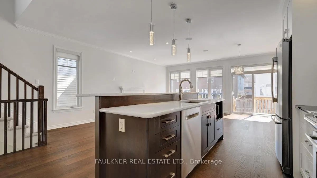 Photo 15 of 136 Manorwood Crescent, Ottawa, Blossom Park/Kemp Park/Findlay Creek — HOMEH