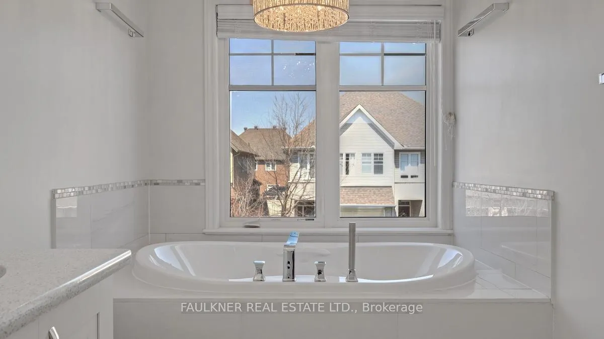 Photo 25 of 136 Manorwood Crescent, Ottawa, Blossom Park/Kemp Park/Findlay Creek — HOMEH