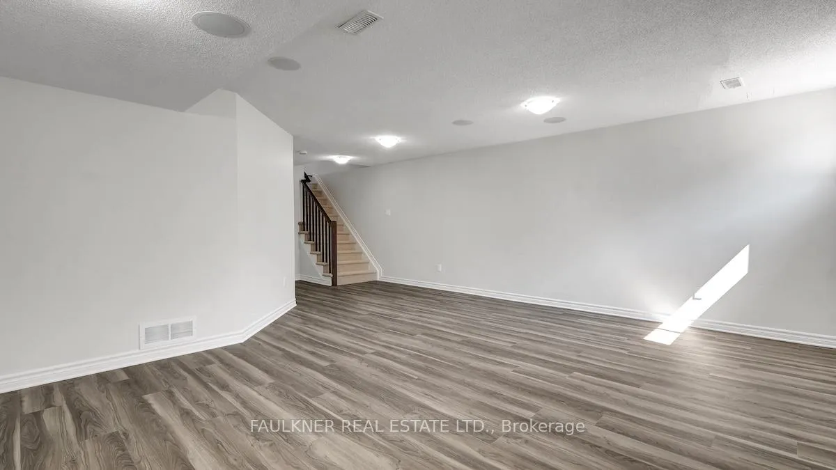 Photo 40 of 136 Manorwood Crescent, Ottawa, Blossom Park/Kemp Park/Findlay Creek — HOMEH