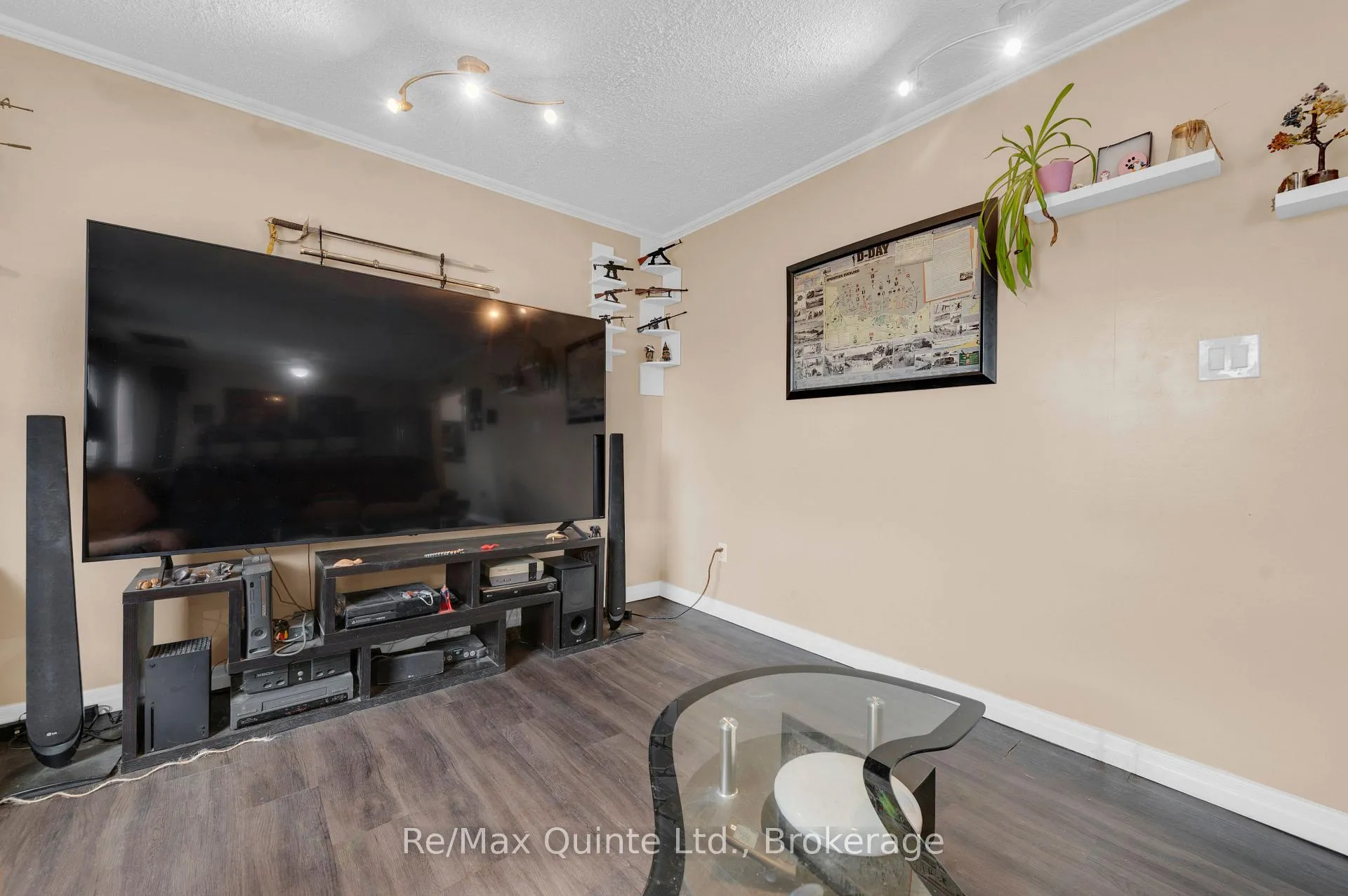 Photo 6 of 60 Oxford Road, Quinte West, Frankford Ward — HOMEH