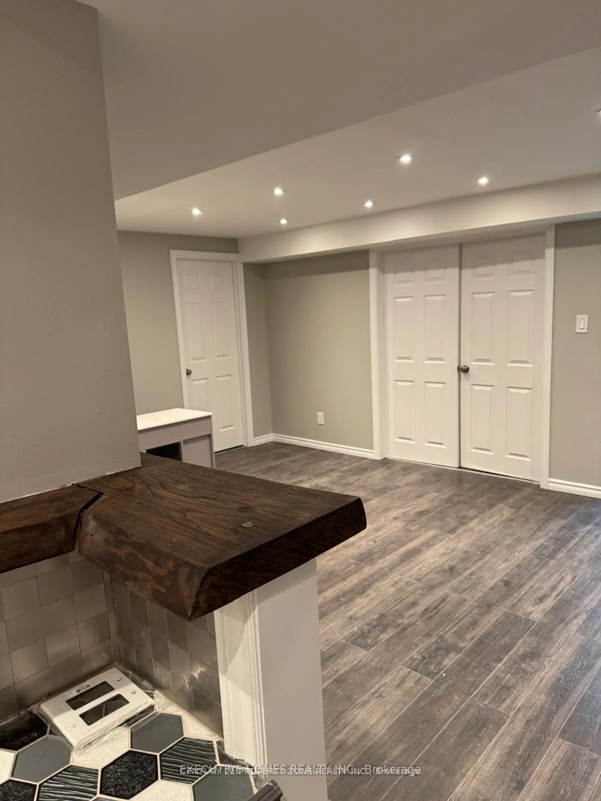 Photo 10 of Unit Basement, 18 Red Tail Court, Brampton, Snelgrove — HOMEH