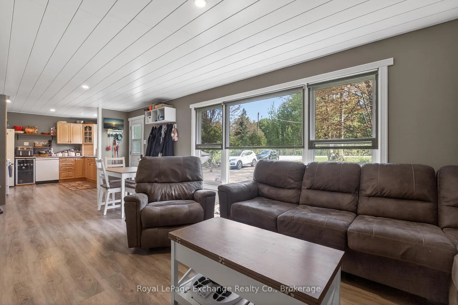 Photo 11 of 306 Ojibwa Trail, Huron-Kinloss — HOMEH