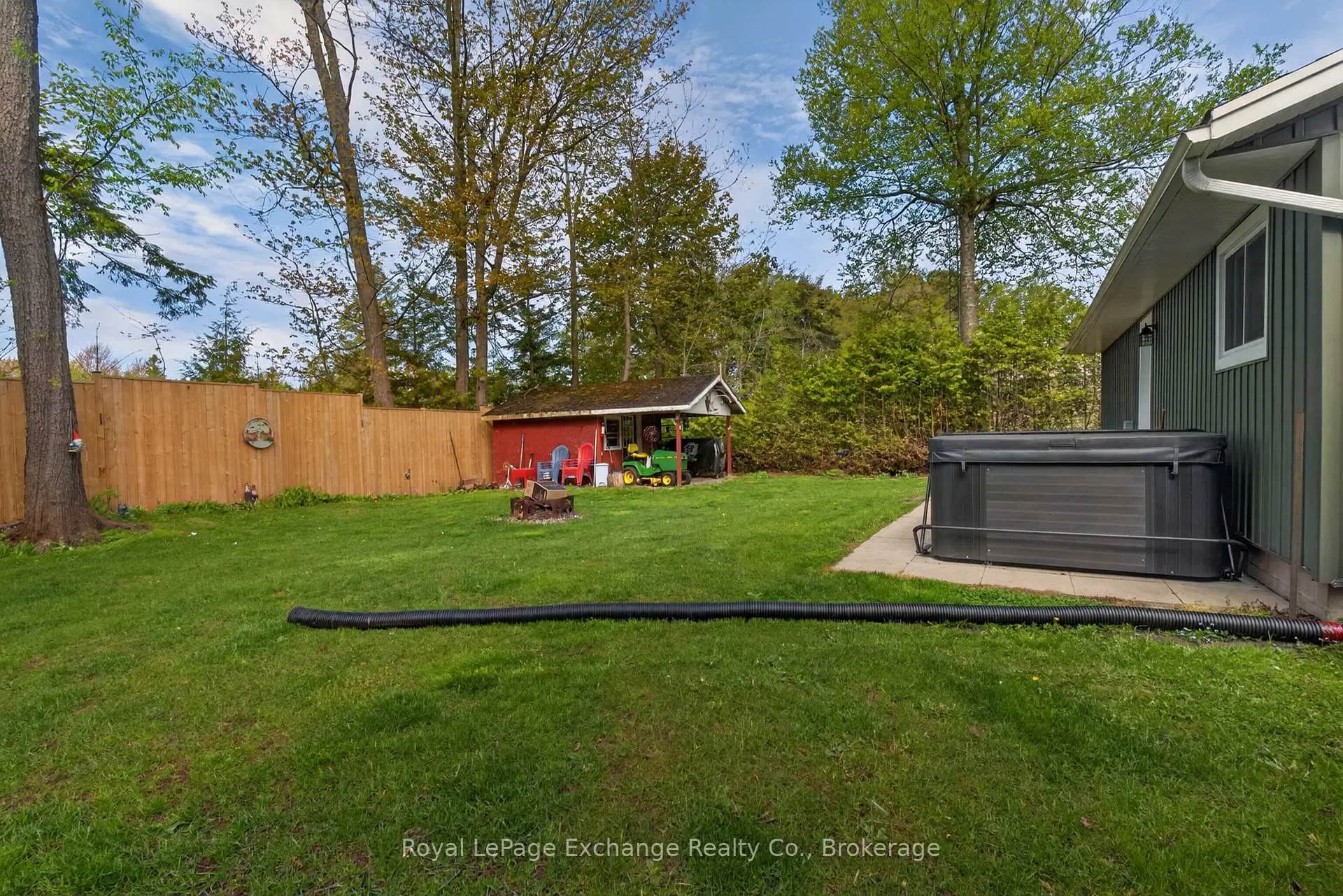 Photo 23 of 306 Ojibwa Trail, Huron-Kinloss — HOMEH
