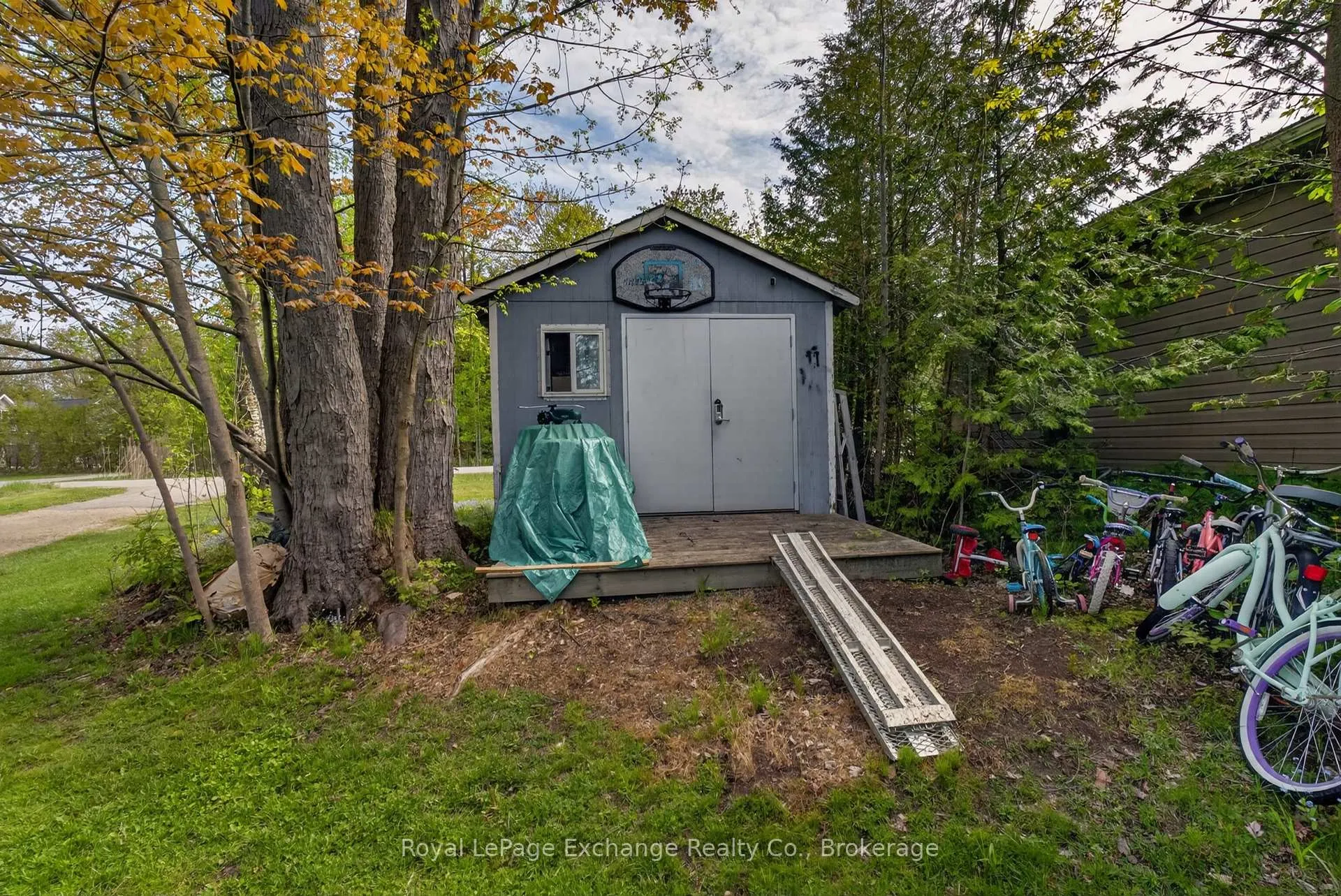 Photo 24 of 306 Ojibwa Trail, Huron-Kinloss — HOMEH