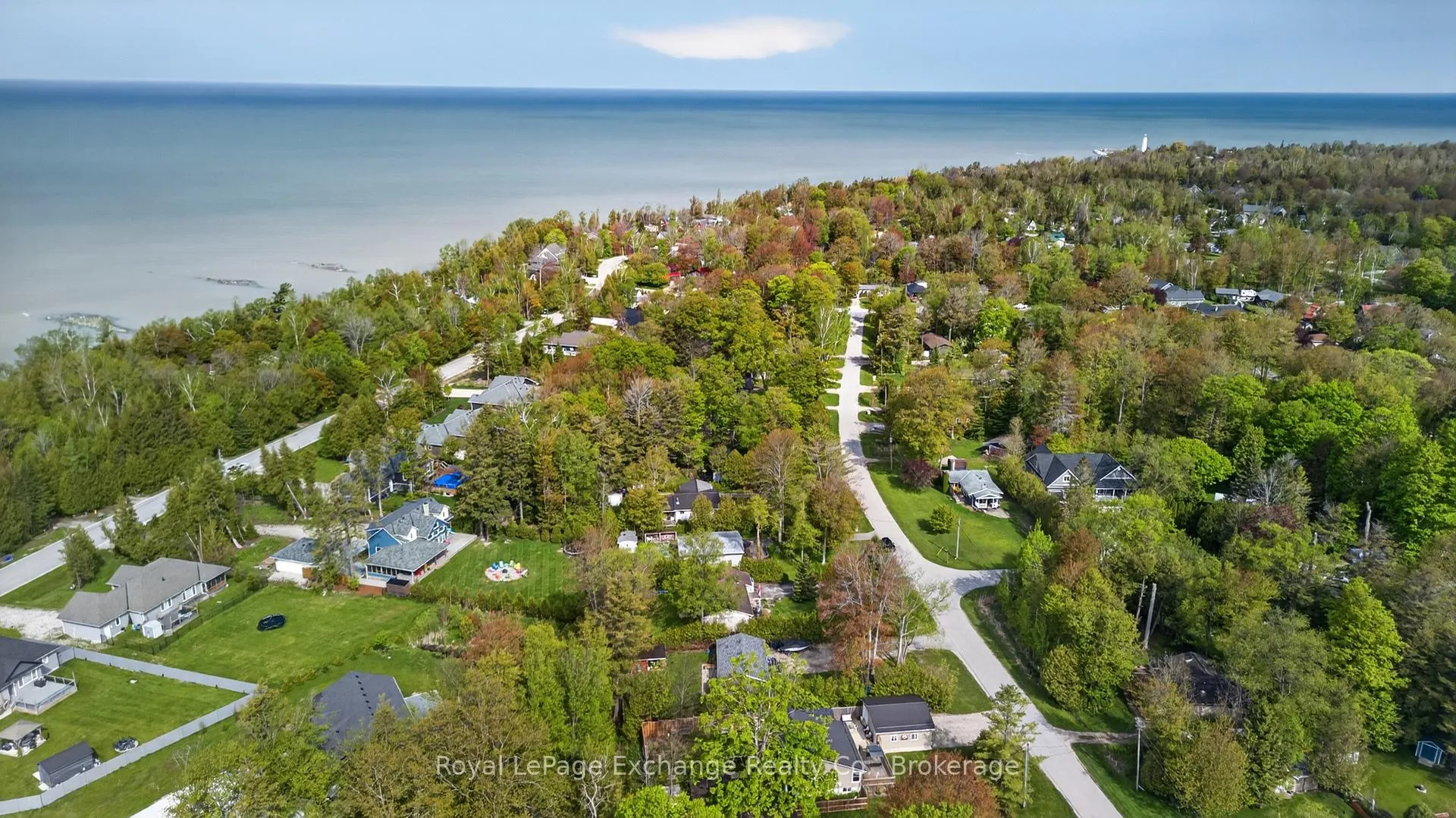 Photo 31 of 306 Ojibwa Trail, Huron-Kinloss — HOMEH