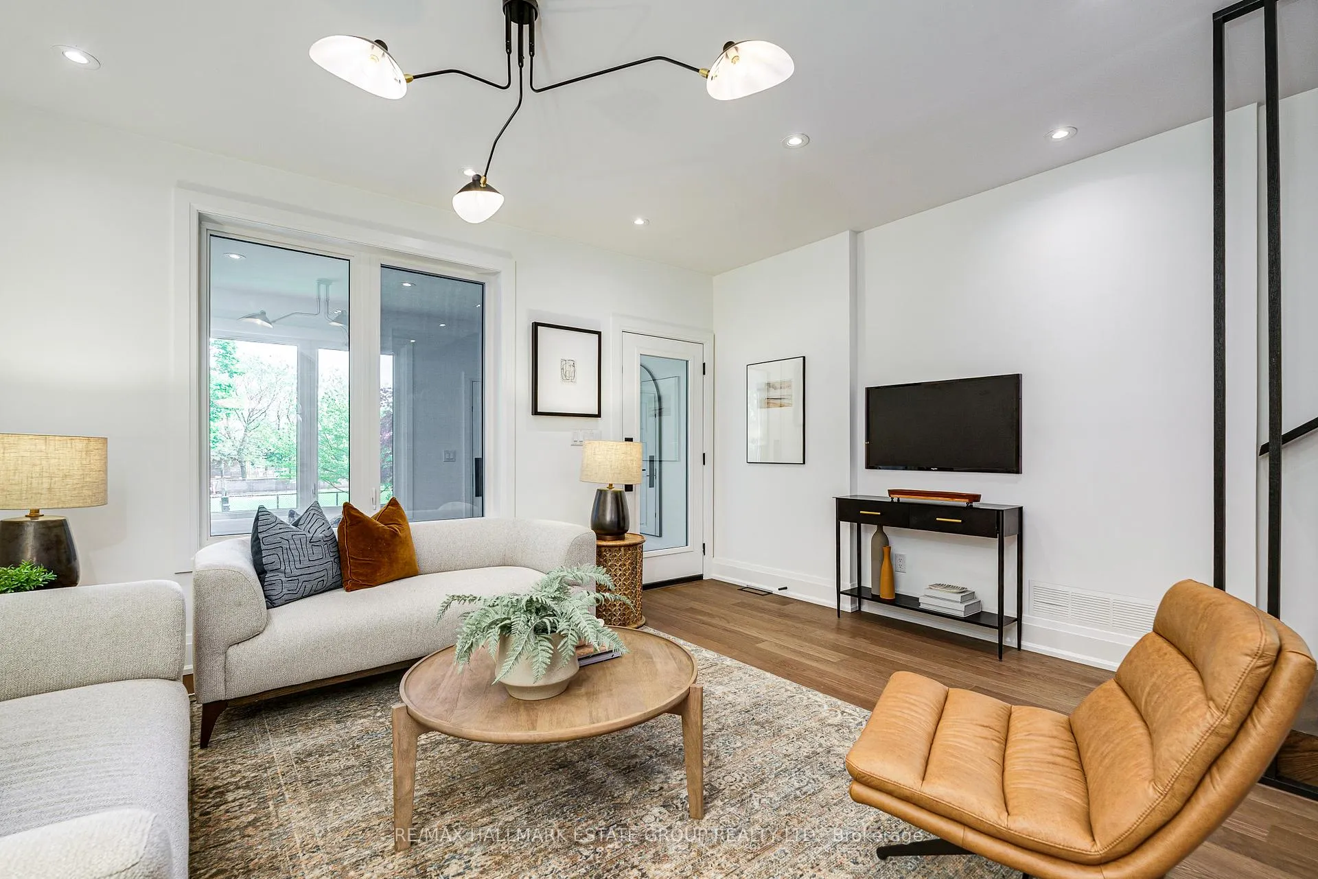 Photo 7 of 54 Sproat Avenue, Toronto, South Riverdale — HOMEH