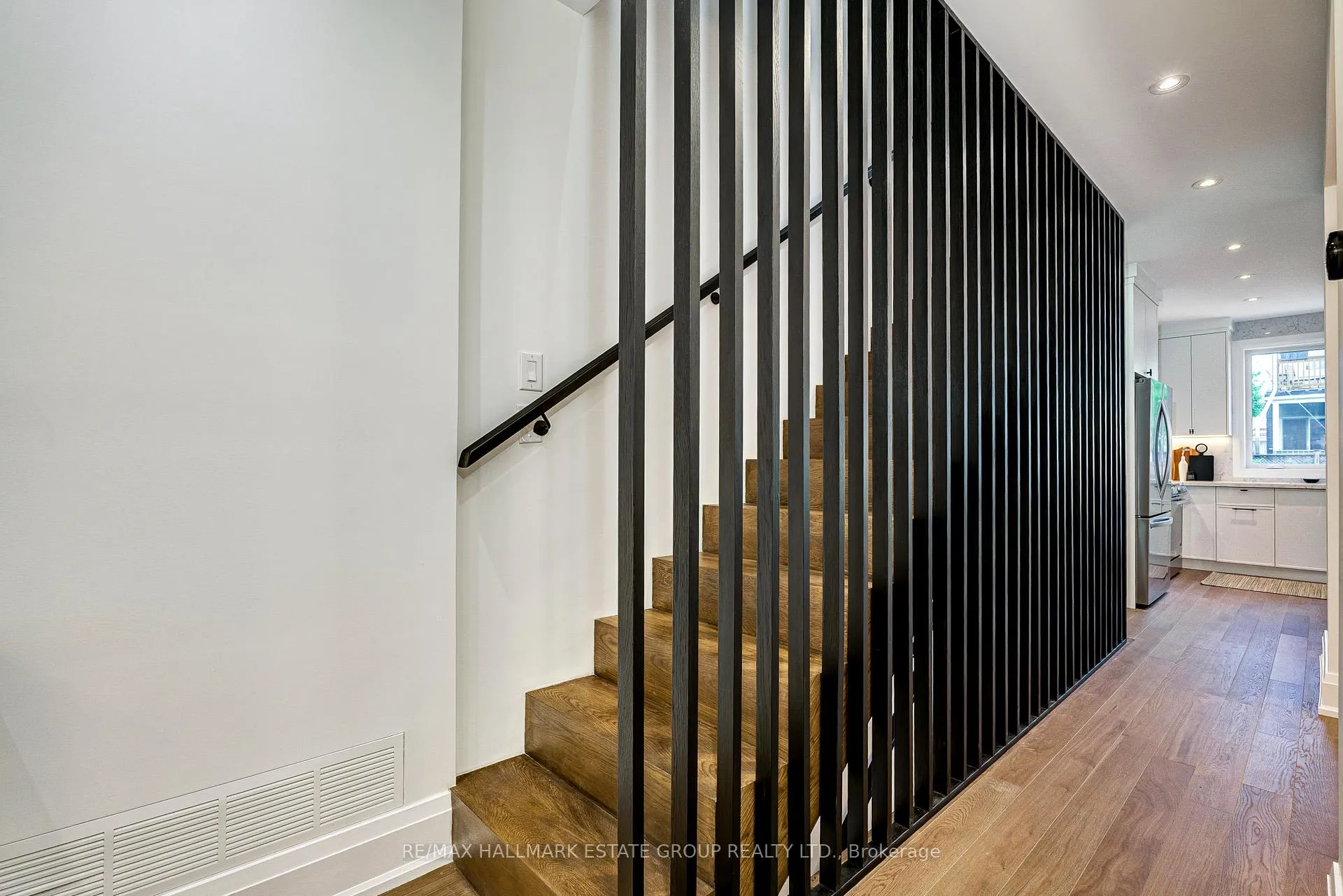 Photo 18 of 54 Sproat Avenue, Toronto, South Riverdale — HOMEH