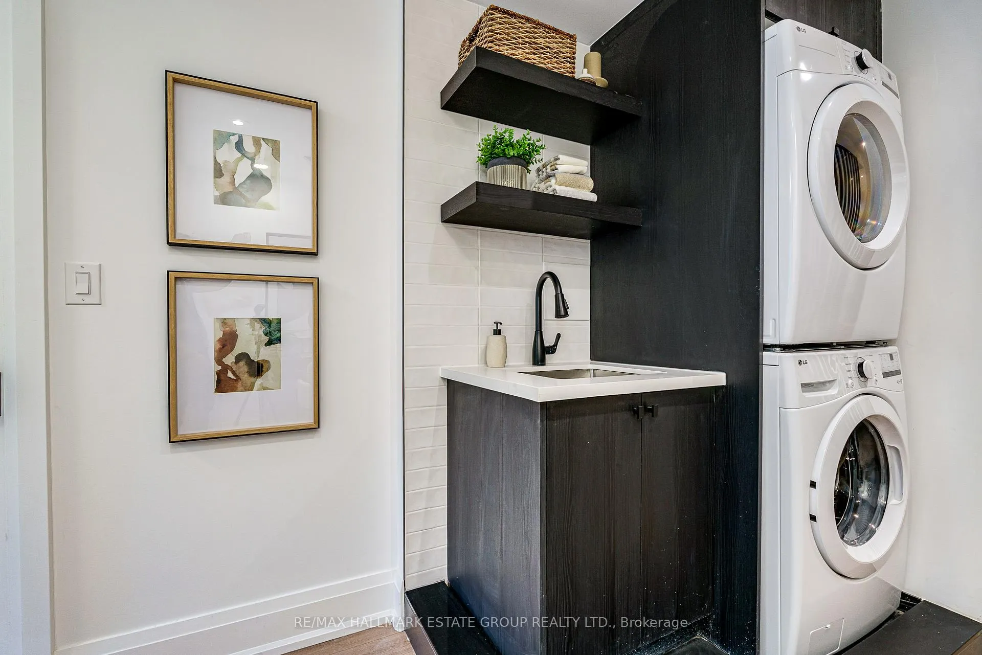 Photo 42 of 54 Sproat Avenue, Toronto, South Riverdale — HOMEH