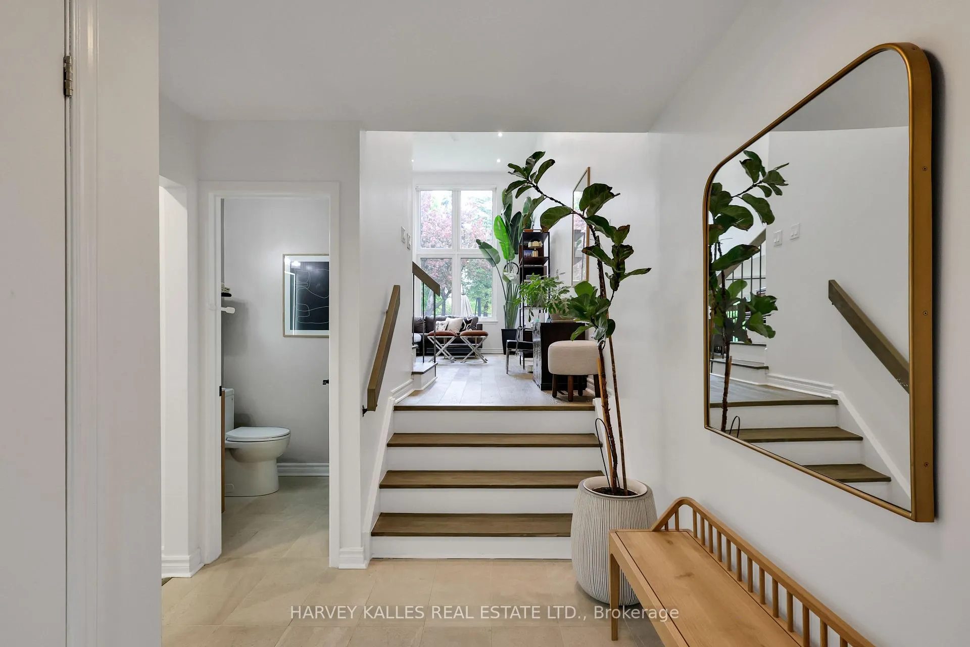 Photo 4 of 41 Donnamora Crescent, Markham, German Mills — HOMEH