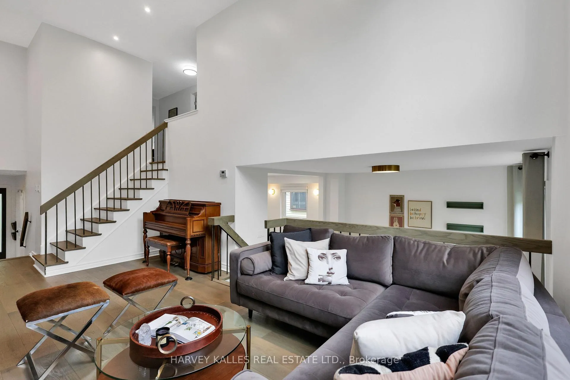 Photo 9 of 41 Donnamora Crescent, Markham, German Mills — HOMEH