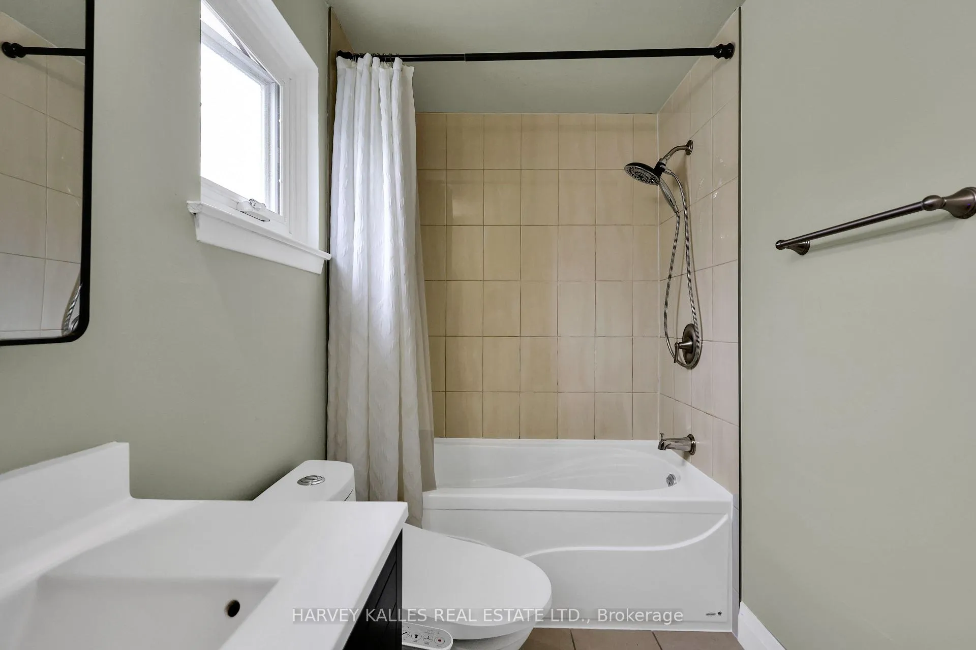 Photo 25 of 41 Donnamora Crescent, Markham, German Mills — HOMEH