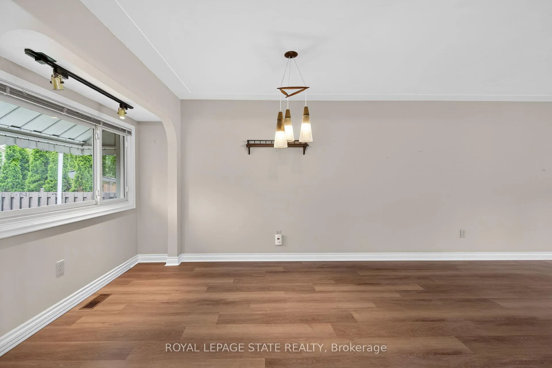 Photo 13 of 88 West 33rd Street, Hamilton, Westcliffe — HOMEH