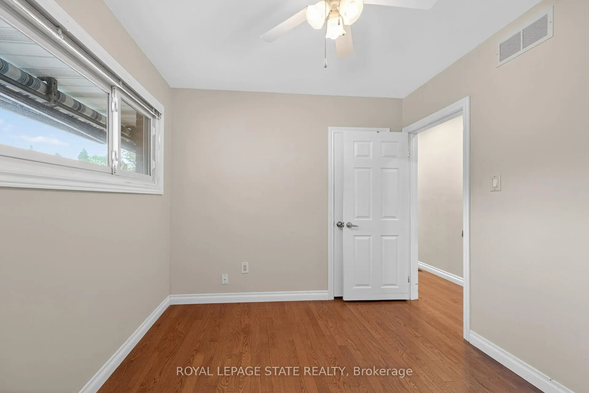 Photo 20 of 88 West 33rd Street, Hamilton, Westcliffe — HOMEH
