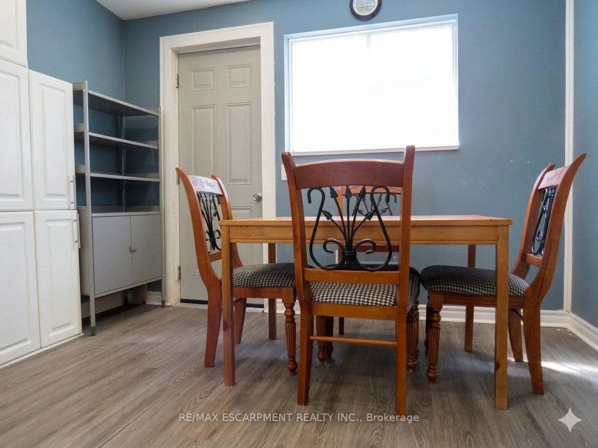 Photo 9 of 54 Edinburgh Avenue, Hamilton, Crown Point — HOMEH