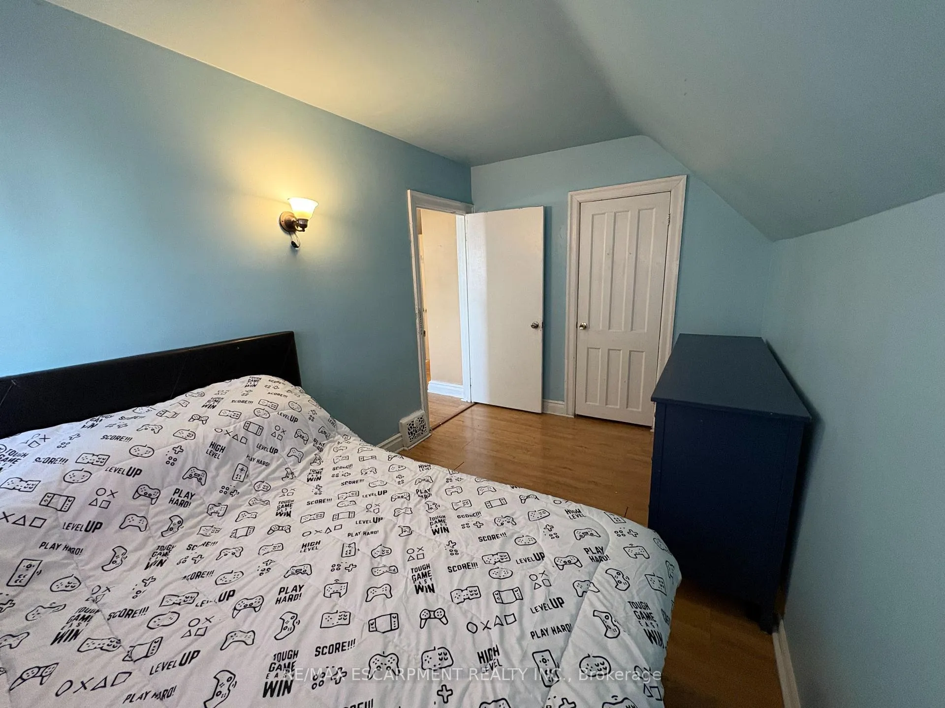 Photo 13 of 54 Edinburgh Avenue, Hamilton, Crown Point — HOMEH