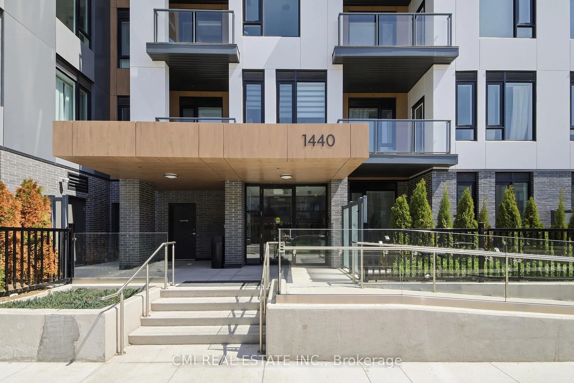 Photo 2 of Unit 211, 1440 Clarriagea Court, Milton, Ford — HOMEH