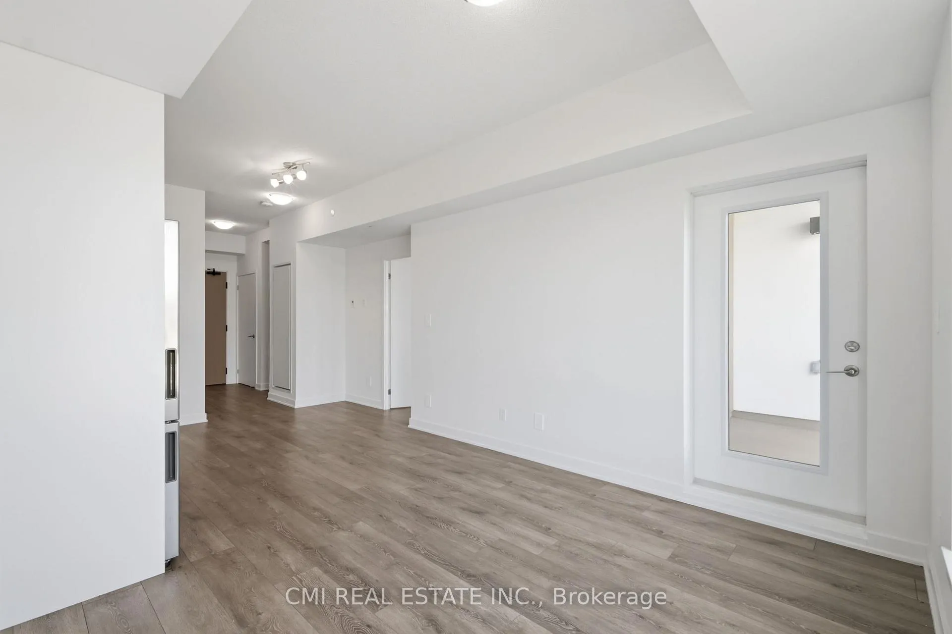 Photo 8 of Unit 211, 1440 Clarriagea Court, Milton, Ford — HOMEH