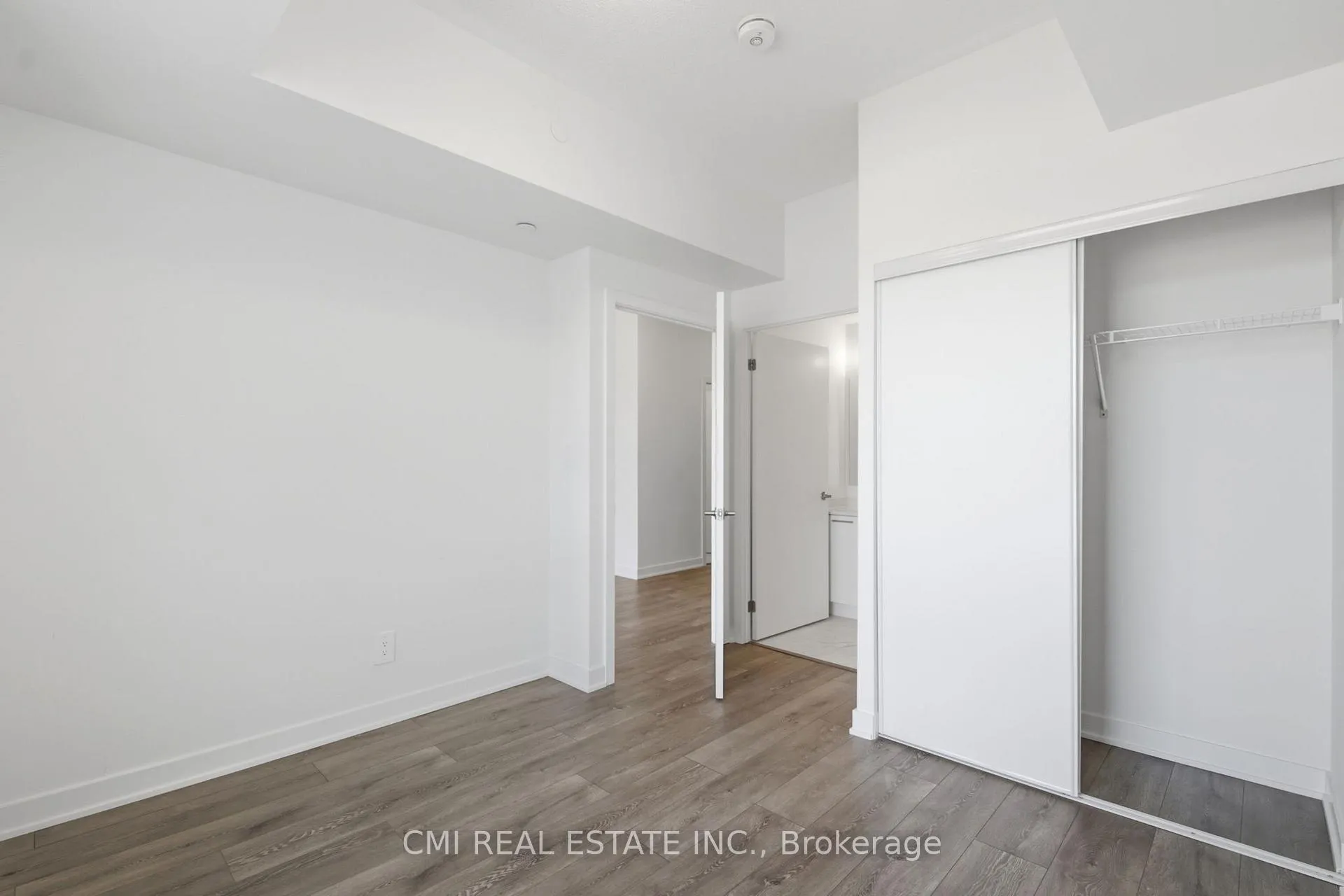Photo 14 of Unit 211, 1440 Clarriagea Court, Milton, Ford — HOMEH