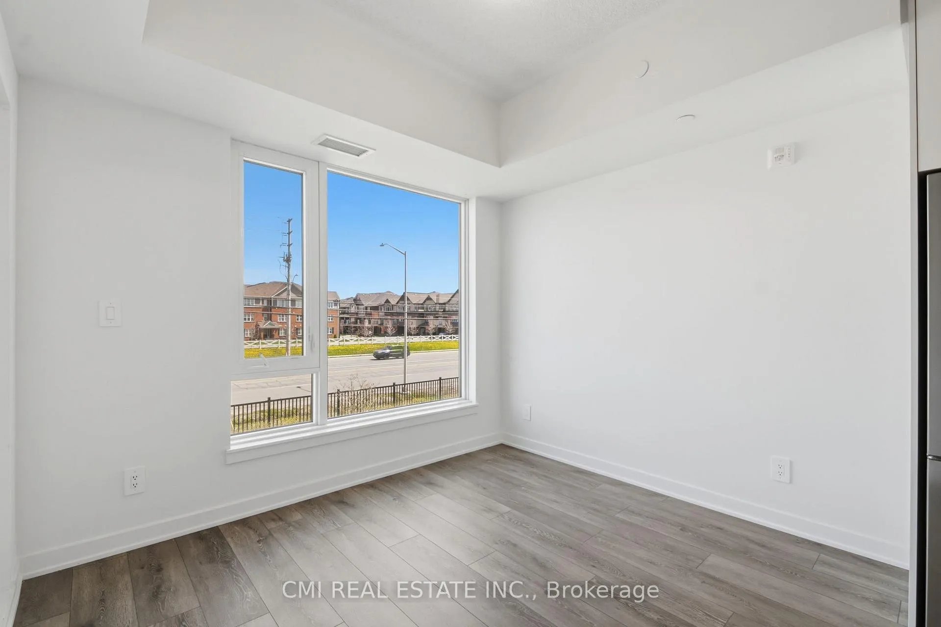 Photo 15 of Unit 211, 1440 Clarriagea Court, Milton, Ford — HOMEH