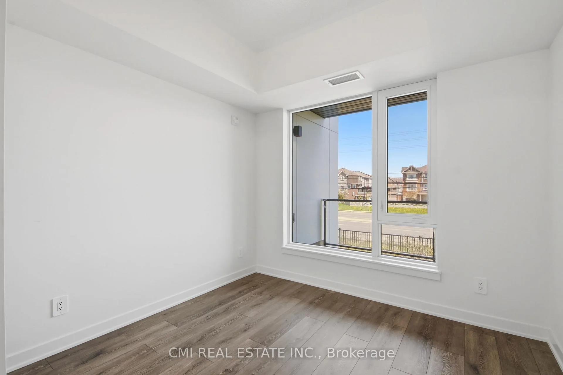 Photo 18 of Unit 211, 1440 Clarriagea Court, Milton, Ford — HOMEH
