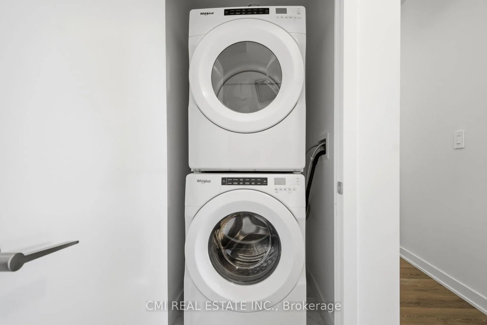 Photo 23 of Unit 211, 1440 Clarriagea Court, Milton, Ford — HOMEH