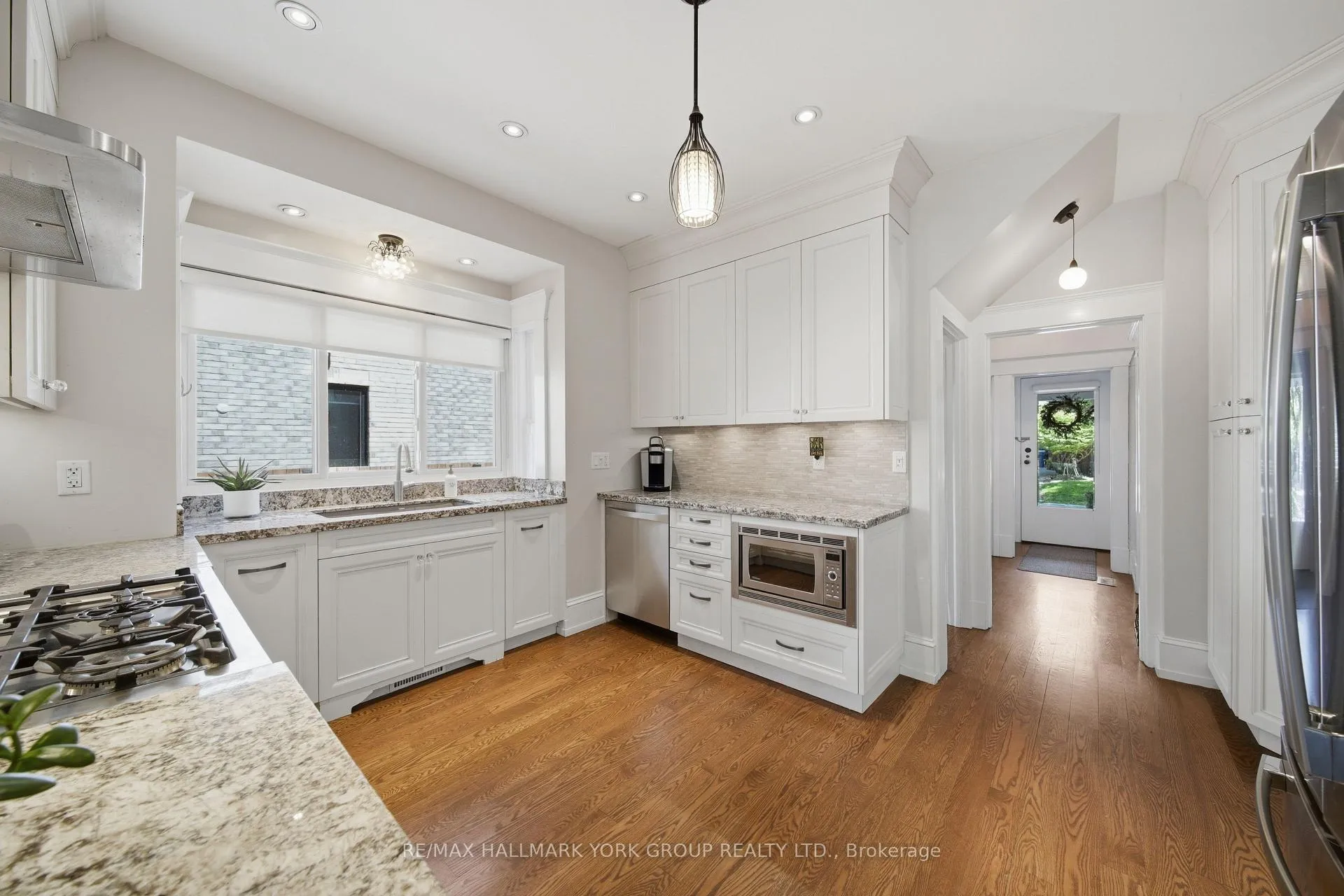 Photo 9 of 142 Temperance Street, Aurora, Aurora Village — HOMEH