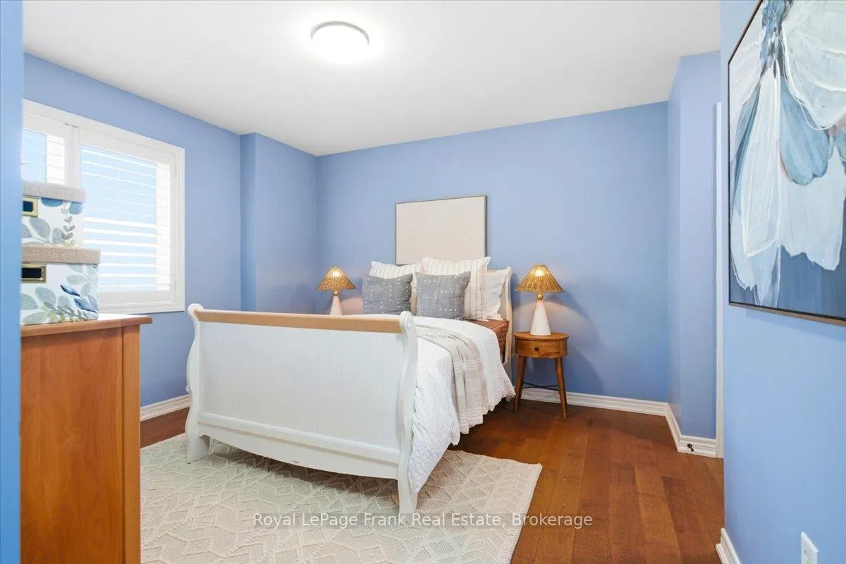 Photo 18 of 15 Jordan Court, Whitby, Brooklin — HOMEH