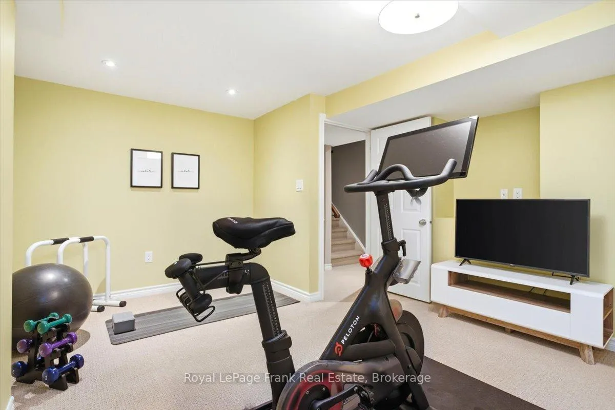 Photo 36 of 15 Jordan Court, Whitby, Brooklin — HOMEH
